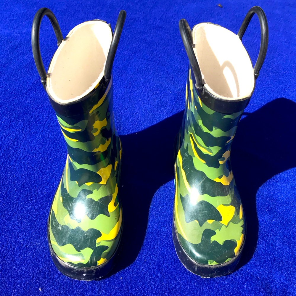 5/$30 Camo Rain Boots for Toddler